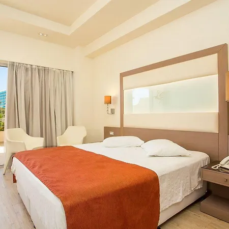 Pegasos Deluxe Hotel 5*