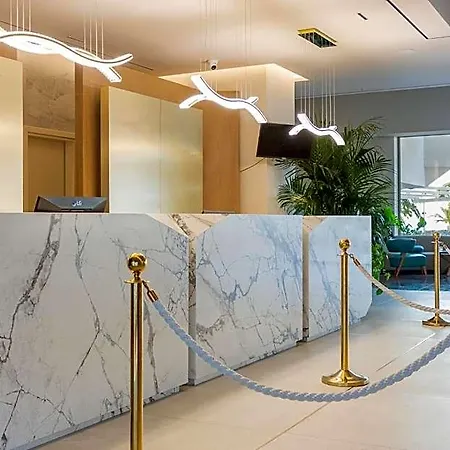 Pegasos Deluxe 酒店 法里拉基