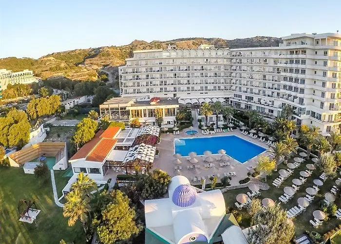 Pegasos Deluxe Hotel 5*