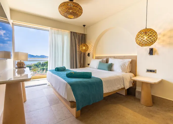 Pegasos Deluxe Hotel 5*