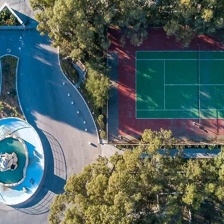 Pegasos Deluxe ホテル 5*