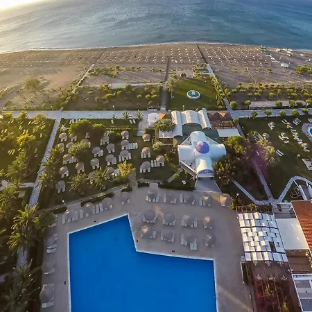 Pegasos Deluxe Hotel 5*